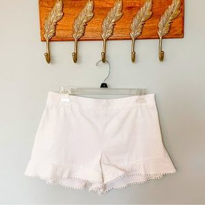 Gorgeous Draper James white dressy shorts with eyelet trim